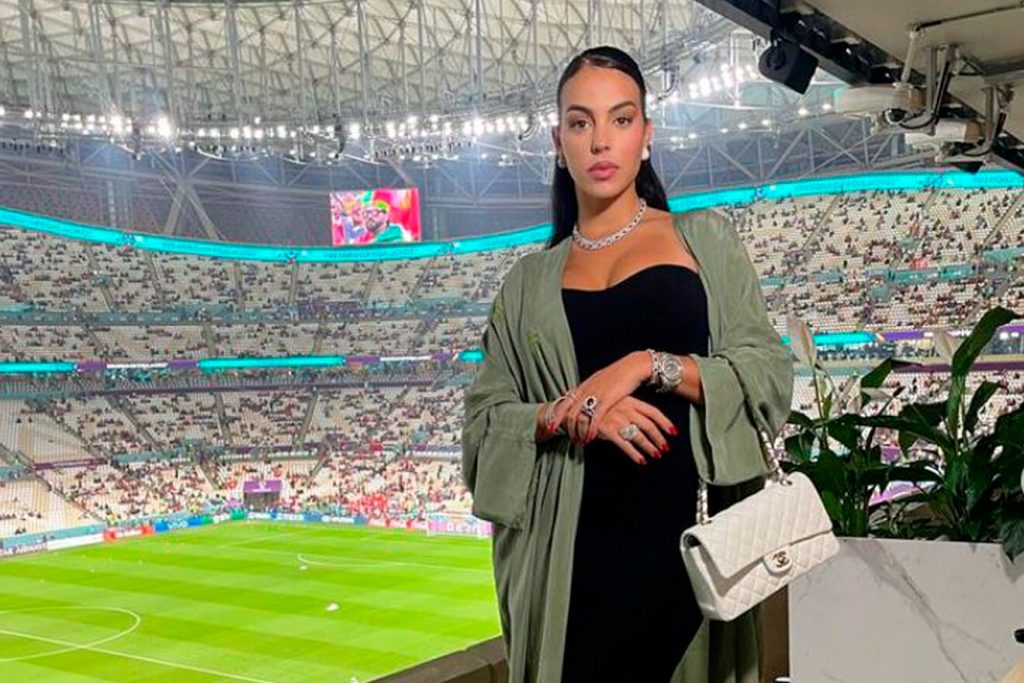 Por Lo Menos Georgina Rodríguez Ha Acertado En Los Looks Que Ha Llevado En Los Últimos Días