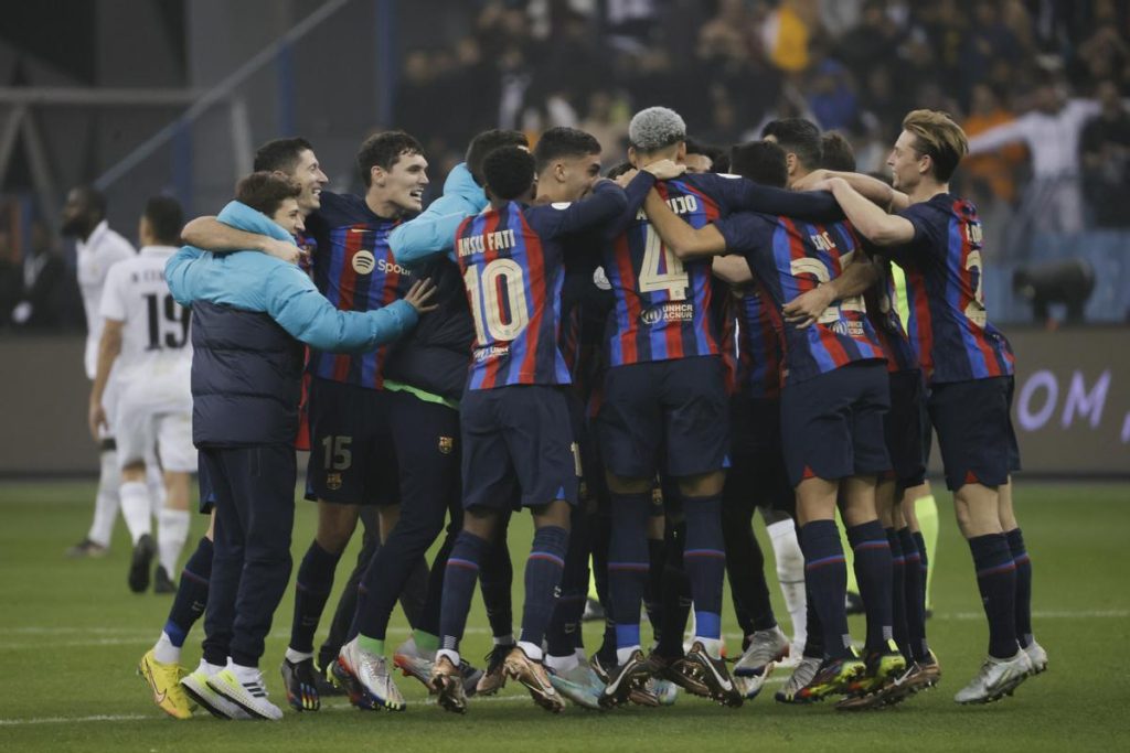 ¿Por Qué Al Barcelona Le Beneficia Jugar De Esta Forma?