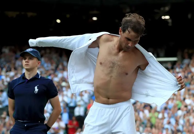 Rafa Igualmente Trabaja Sus Abdominales