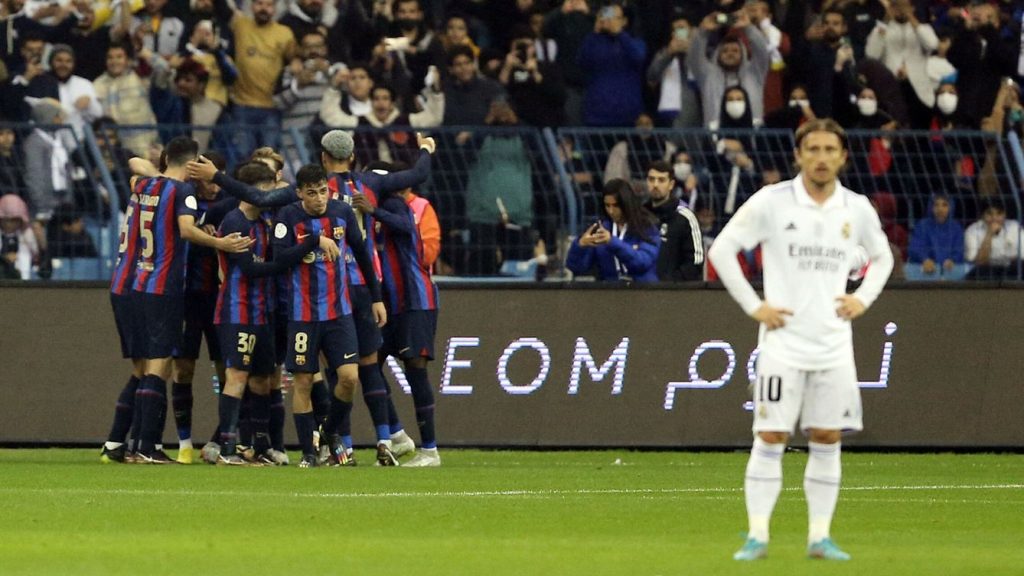 Xavi Tiene Que Seguir Trabajando Para Salir A Flote