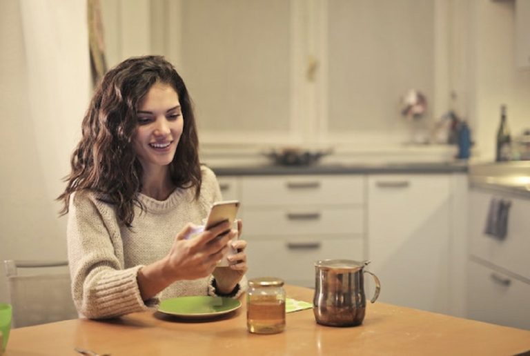 Chats: el mejor lugar online para conocer gente y pasar el rato