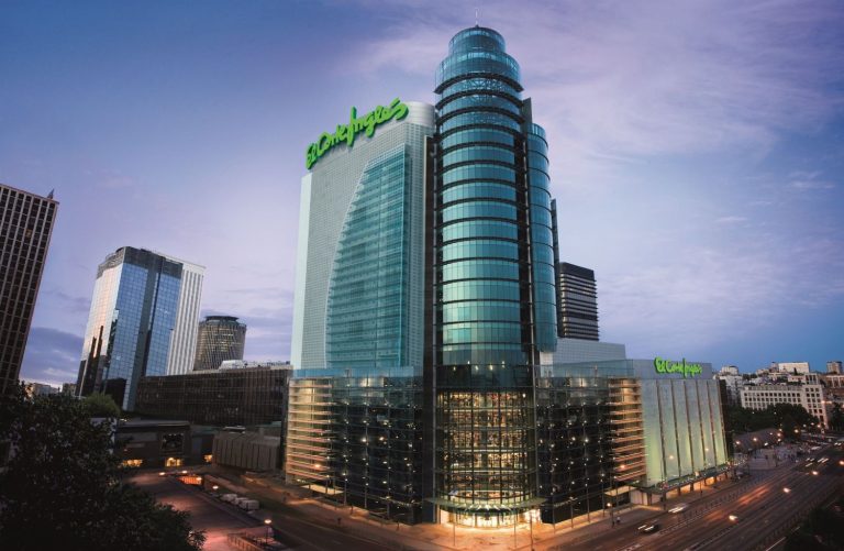 El Corte Inglés: si practicas el pádel no te pierdas estos descuentos de su web