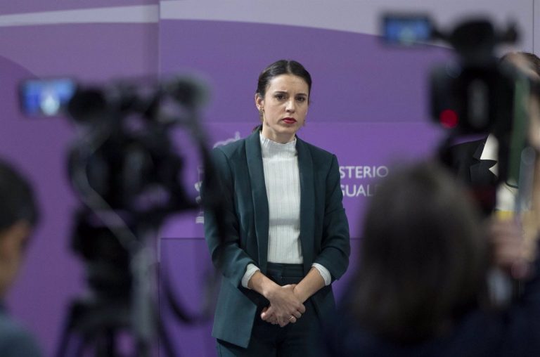Irene Montero se convierte la perfecta «cortina de humo» del Gobierno de Pedro Sánchez