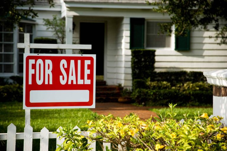 Venta de pisos en Acacias, con House XXI