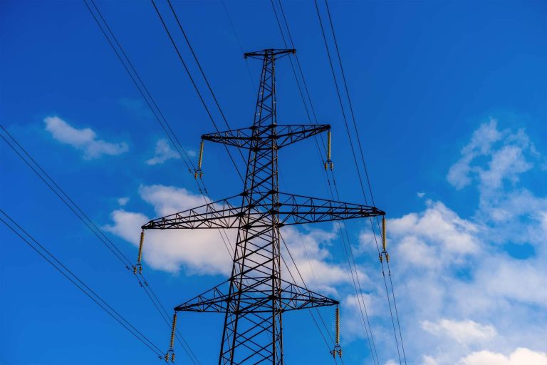 Cuáles son las ventajas de dar de baja la luz en pisos de alquiler, según ISholidays.com
