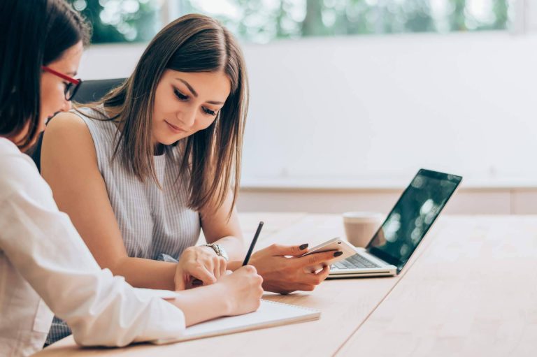 Hacer crecer un negocio de coaching con Empresarias de Alto Valor