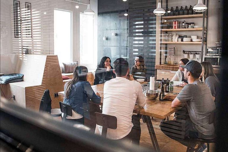 Prodeca Barcelona explica las tendencias 2023 en oficinas