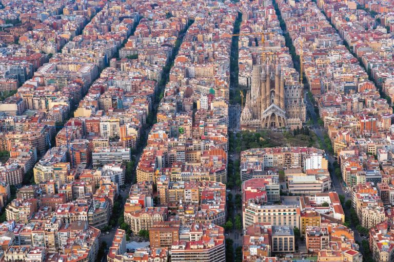 Amplia oferta de pisos en venta en Barcelona, en Monika Rüsch