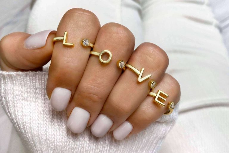 Joyas con iniciales en la tienda Le Petite Marie