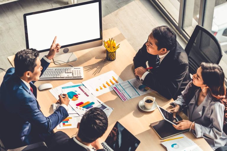 El importante papel de las consultorías B2B para empresas del sector industrial