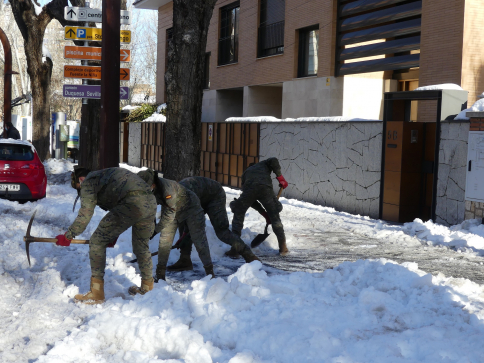 Consejos Para No Resbalar Por El Frío Y La Nieve