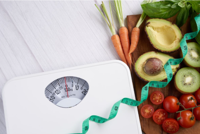 Nutricionistas de Clínica Diagonal advierten sobre los riesgos de las dietas milagrosas para compensar los excesos navideños
