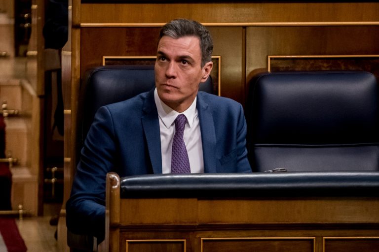 Los extremos políticos «conquistan» la televisión frente a Sánchez y Feijoo