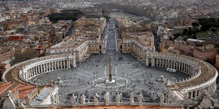 Los 10 secretos que desintegrarían al Vaticano si los conoces