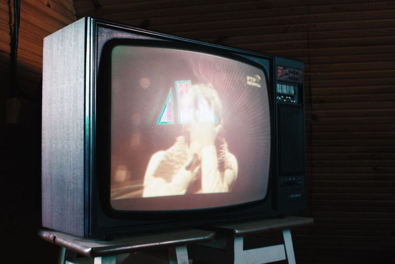 ¡Maldita nostalgia! Series de los 80 y 90 que amábamos y han envejecido fatal