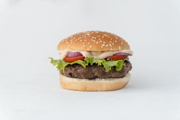 ¿Estás a dieta? Así puedes disfrutar de una hamburguesa sin saltarte el régimen