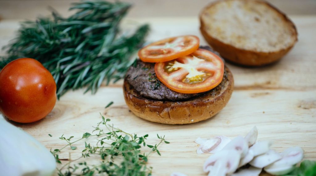 ¿Estás A Dieta Así Puedes Disfrutar De Una Hamburguesa Sin Saltarte El Régimen