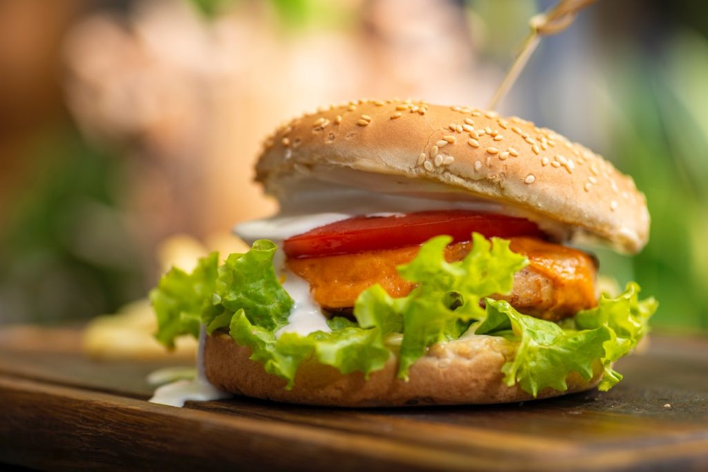 ¿Estás A Dieta Así Puedes Disfrutar De Una Hamburguesa Sin Saltarte El Régimen