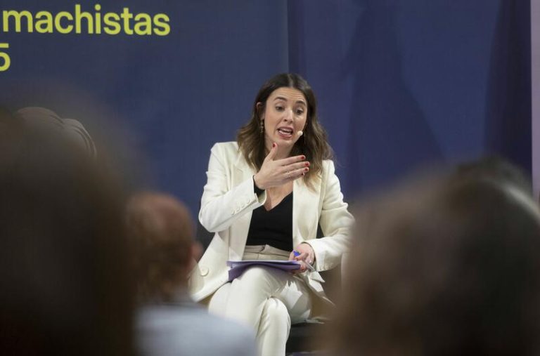 Montero confía en un acuerdo sobre el sí es sí, pero descarta dimitir si no se produce:»Mi obligación es estar ahí»