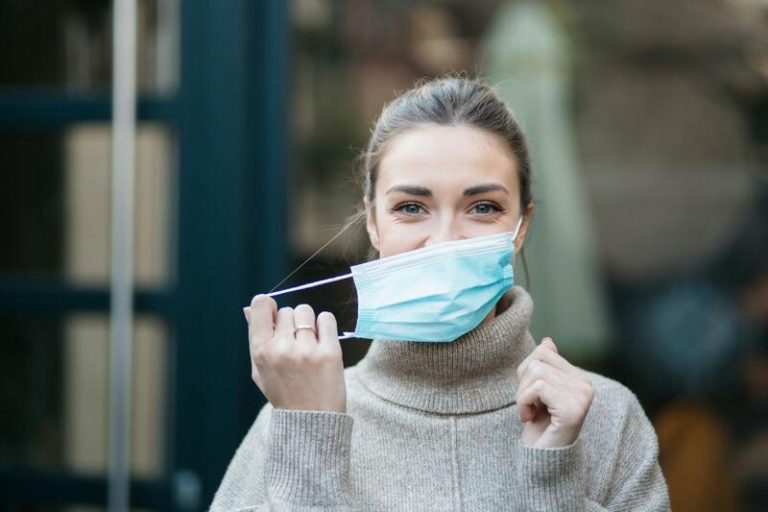 Las mascarillas dejarán de ser obligatorias en ópticas, centros auditivos y ortopedias