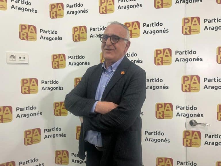 Sánchez-Garnica se convierte en presidente del PAR al salir adelante una moción de censura contra Arturo Aliaga