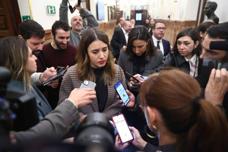 Irene Montero: «El aborto es un derecho aunque a Feijóo no se lo parezca»
