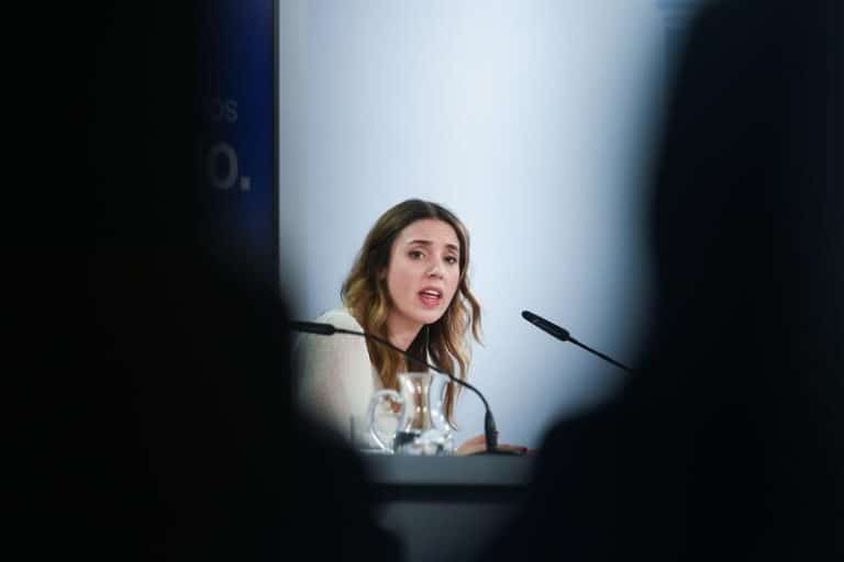 Las jóvenes de 16 y 17 años podrán abortar a partir de este jueves sin permiso paterno