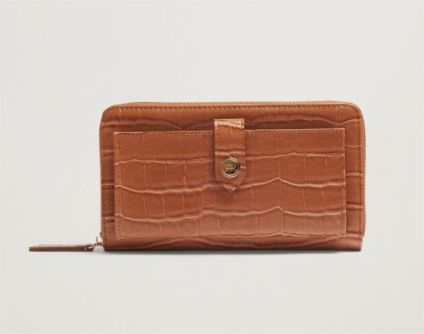 Cartera De Mujer Grande Con Boton En Marron