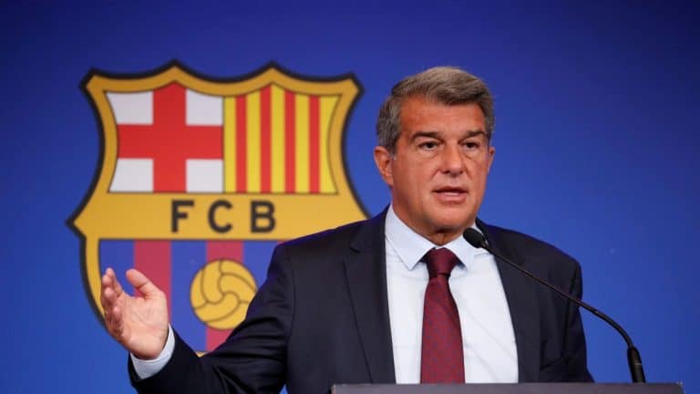 El Barça, fracaso en el campo, ruina en las arcas