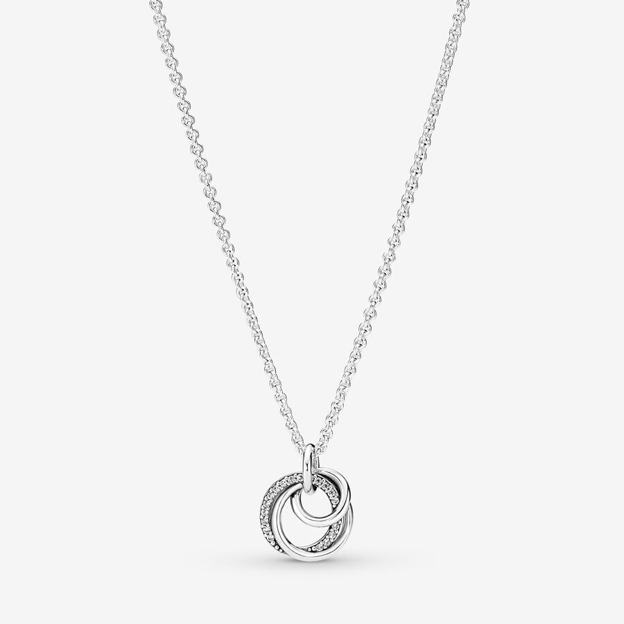 El Collar Con Colgante De Circulo