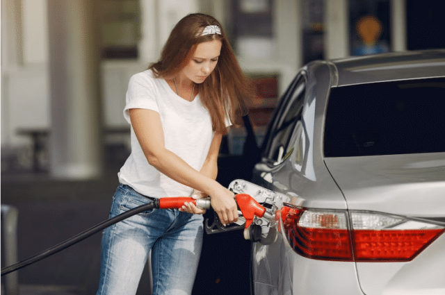 El consejo infalible de la OCU para ahorrar en gasolina