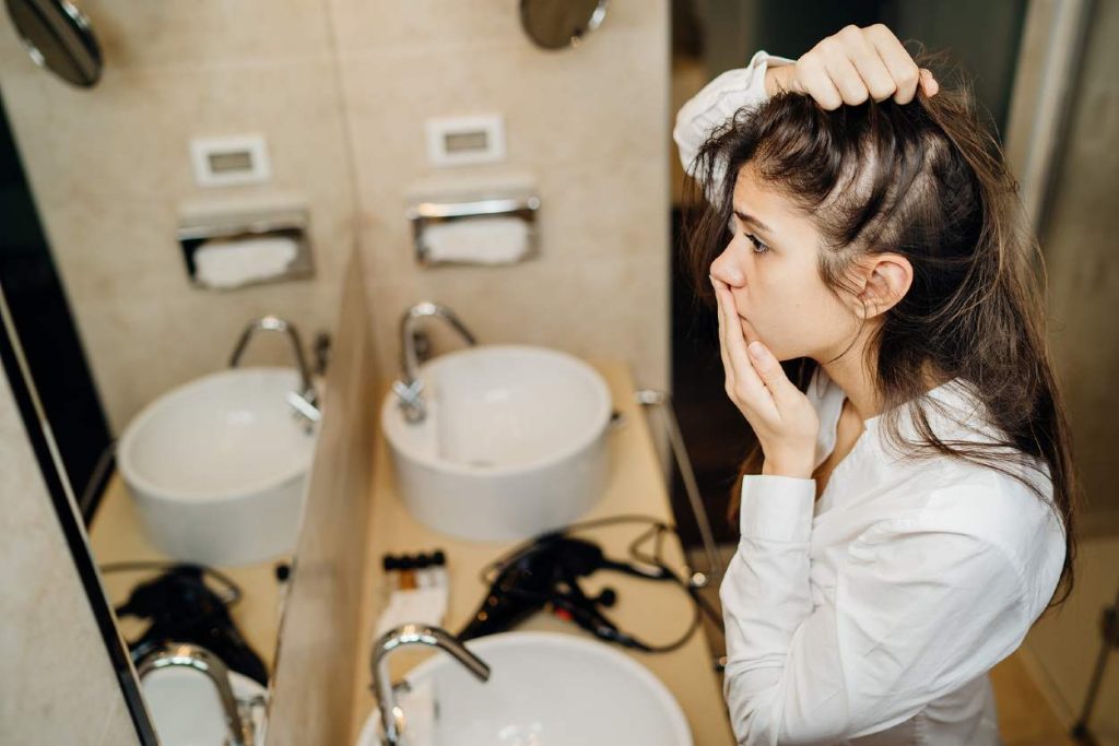 Origen Del Problema De Tocarse Mucho El Pelo