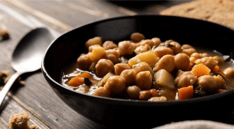 El potaje de José Andrés que puedes hacer con garbanzos de bote