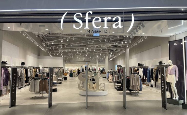 El vestido primaveral de Sfera por 49,99 € que parece de alta costura