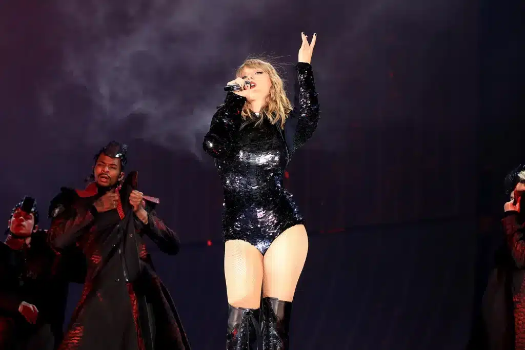 Estilo Único Para Su Álbum “Reputation”