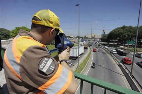 La DGT se sincera: esta es la velocidad real a la que multan sus radares