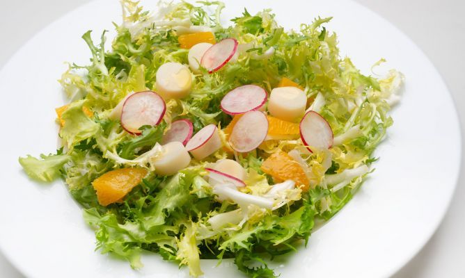 La Preparación De La Ensalada De Mijo, Escarola Y Palmito De Arguiñano