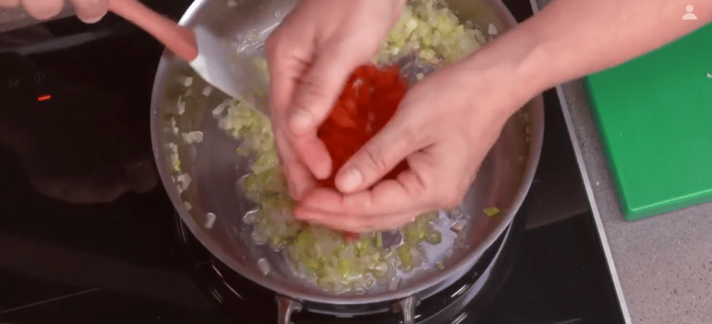 La Receta De Dani García Para Hacer Unas Lentejas De Toda La Vida Con Un Toque Moderno