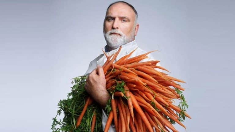 La receta de cuchara favorita de José Andrés que aprendió de su madre