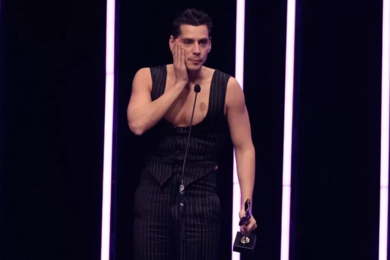 Los Premios Feroz aplauden el batacazo de Eduardo Casanova