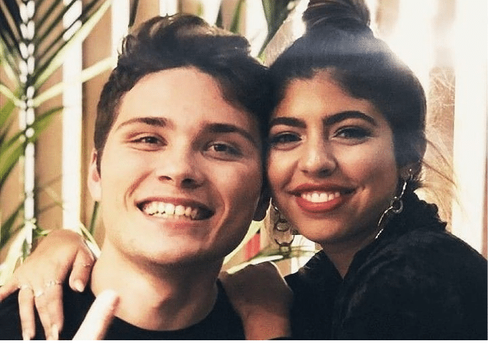 África Y Damion