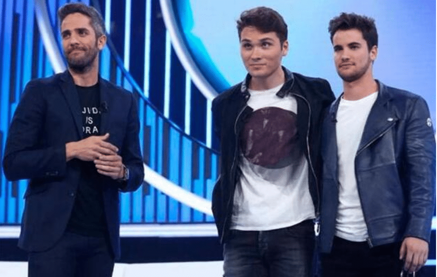 Operación Triunfo Siguen Juntos África Y Damion La Pareja De Ot 2018