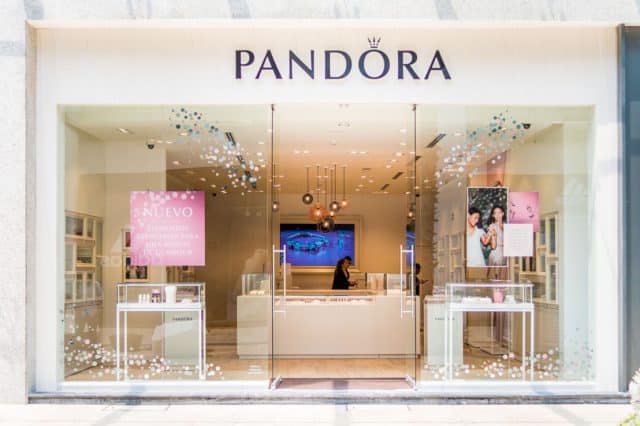 Las joyas de Pandora para que cada mes haya un San Valentín