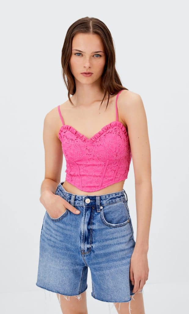 Stradivarius: Las Camisetas Y Tops Más Trendy Y Baratas Para Adelantarte A La Primavera