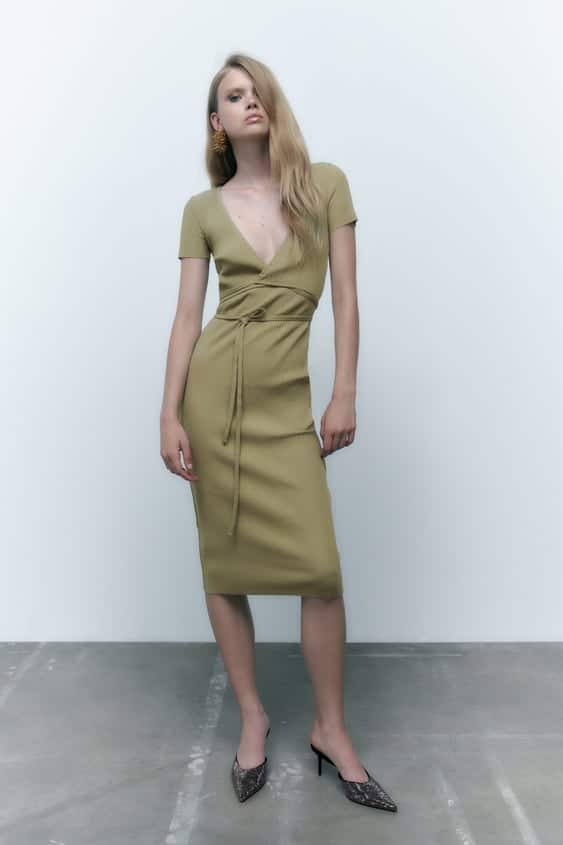 Zara: La Falda Midi Por 5,99 Euros Para Lucir En Cualquier Ocasión