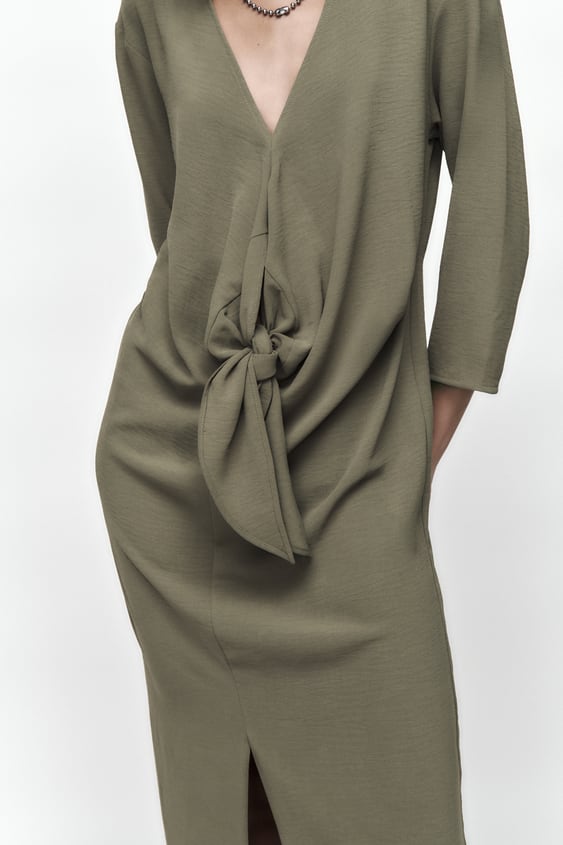 Zara: La Falda Midi Por 5,99 Euros Para Lucir En Cualquier Ocasión