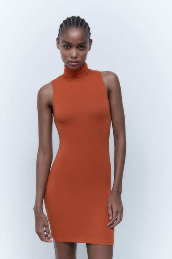 Zara: La Falda Midi Por 5,99 Euros Para Lucir En Cualquier Ocasión