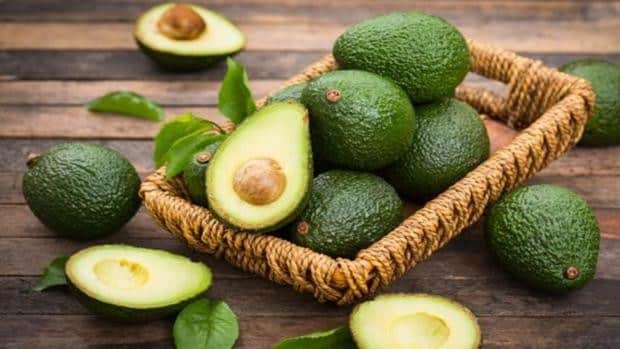 Comer fruta no es siempre lo recomendable; frutas que no te ayudarán a adelgazar