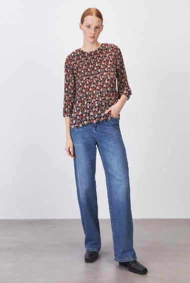 Blusa plisada de Sfera