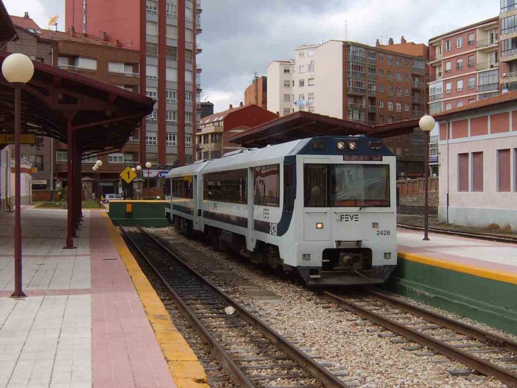 Culebrón Trenes Renfe Ceses